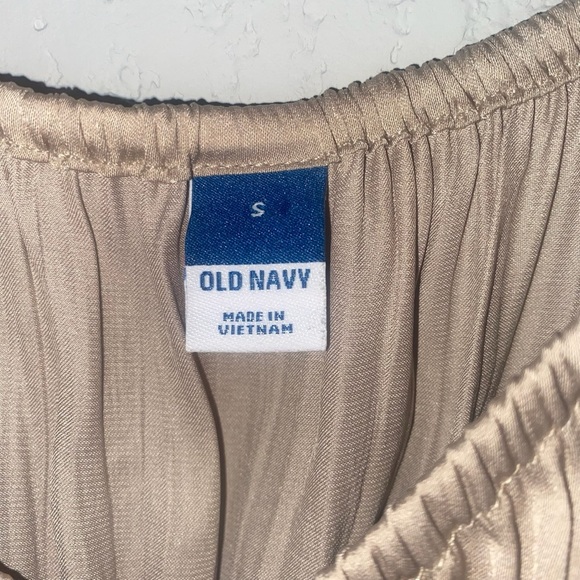 Old Navy Champagne Camisole Top - Picture 3 of 8